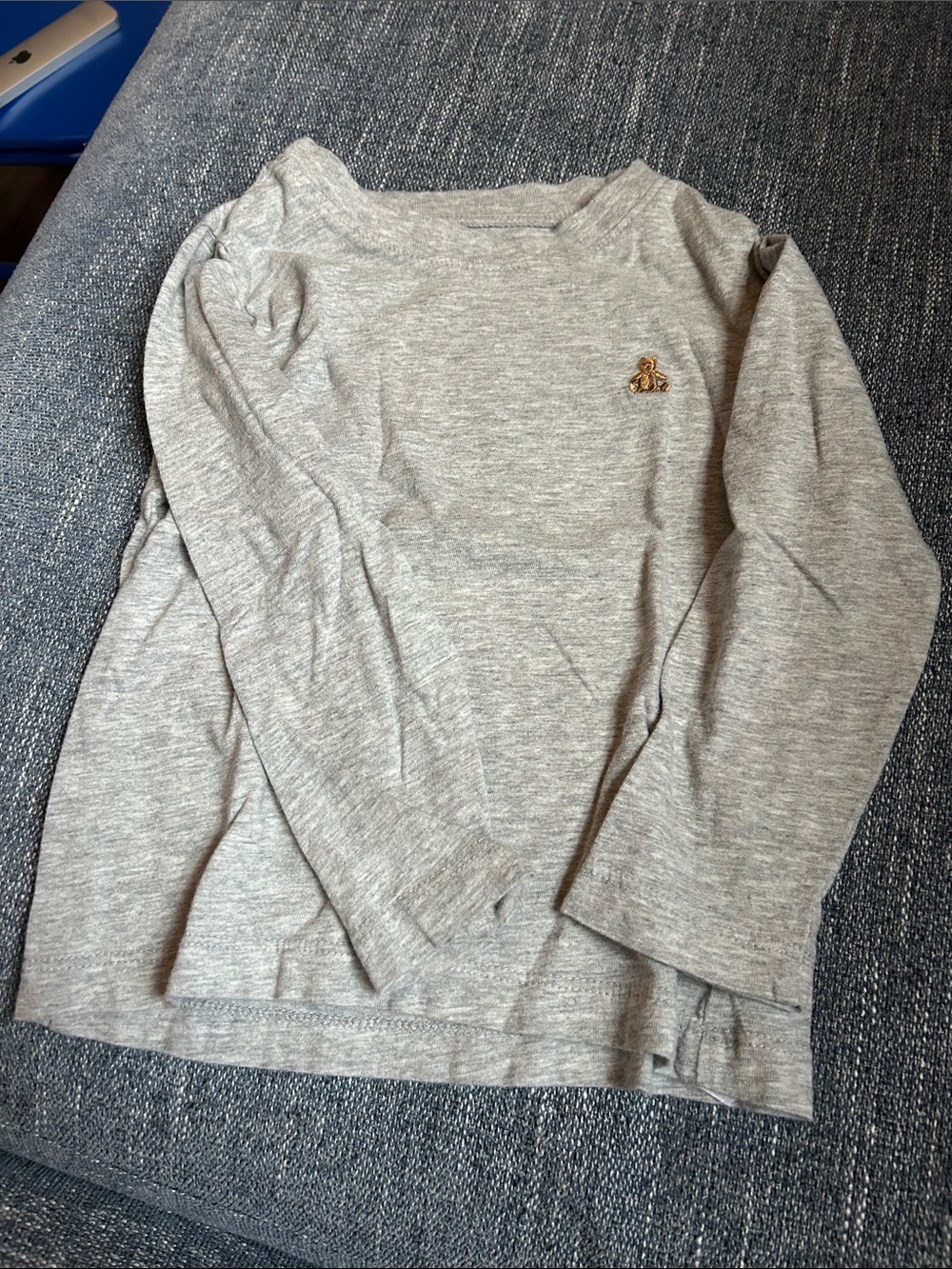 GAP Kids Long Sleeve Tee in Heather Gray with Small Gold Logo